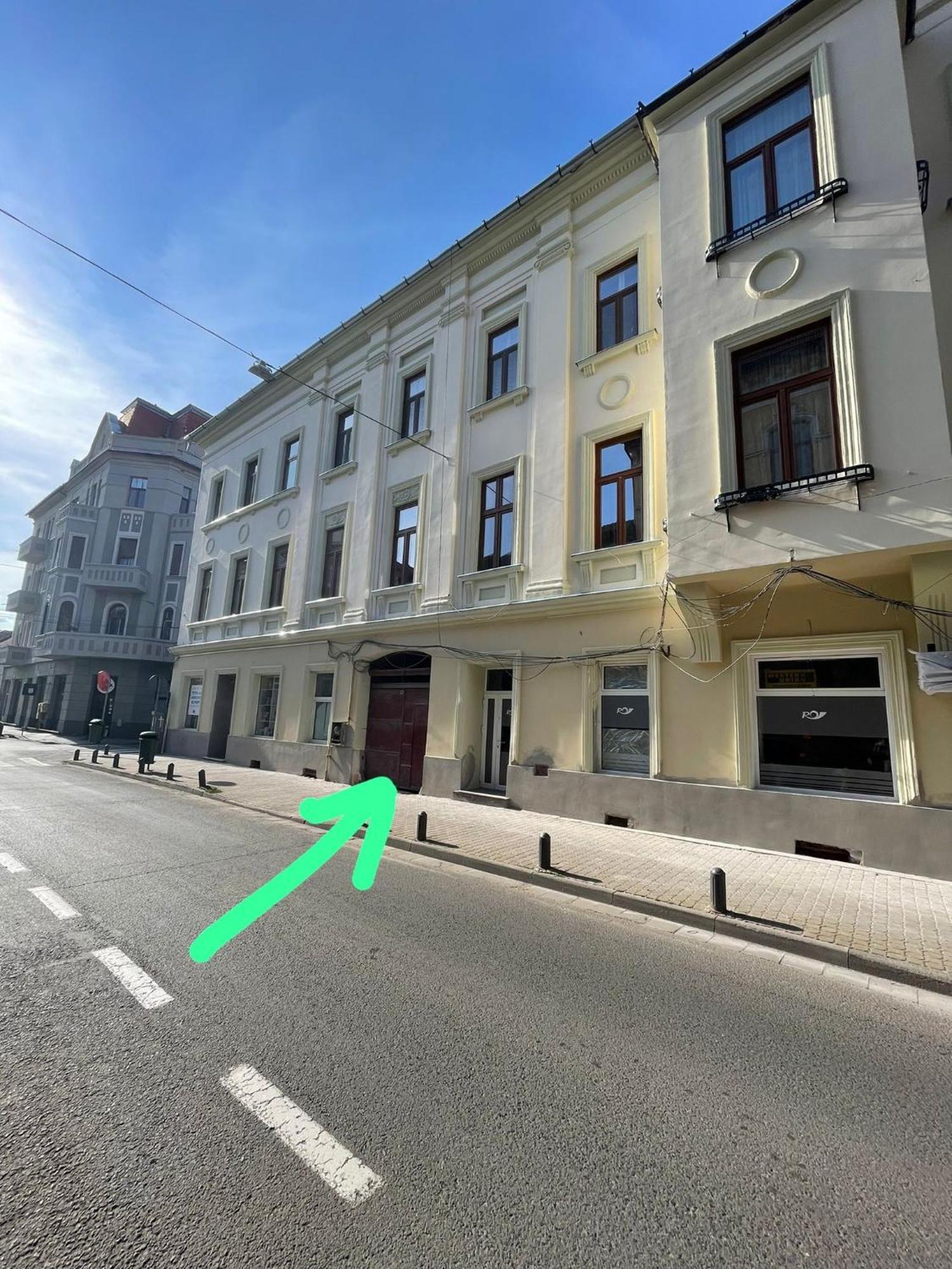 Poppys Apartment Arad Eksteriør bilde